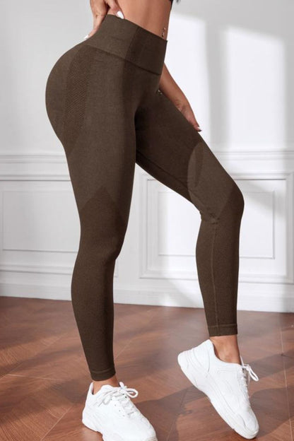 Seamless Leggings in Chocolate Color Front from Unamous™